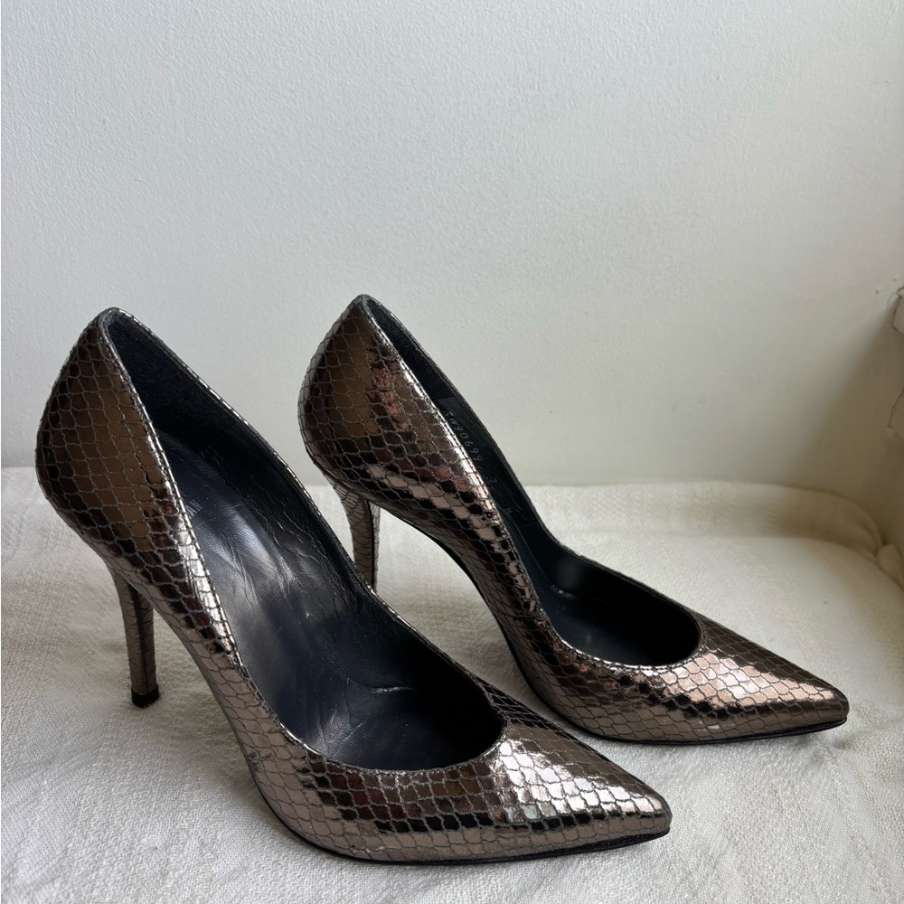 Stuart Weitzman Bronze Stiletto Heels Metallic Pumps
